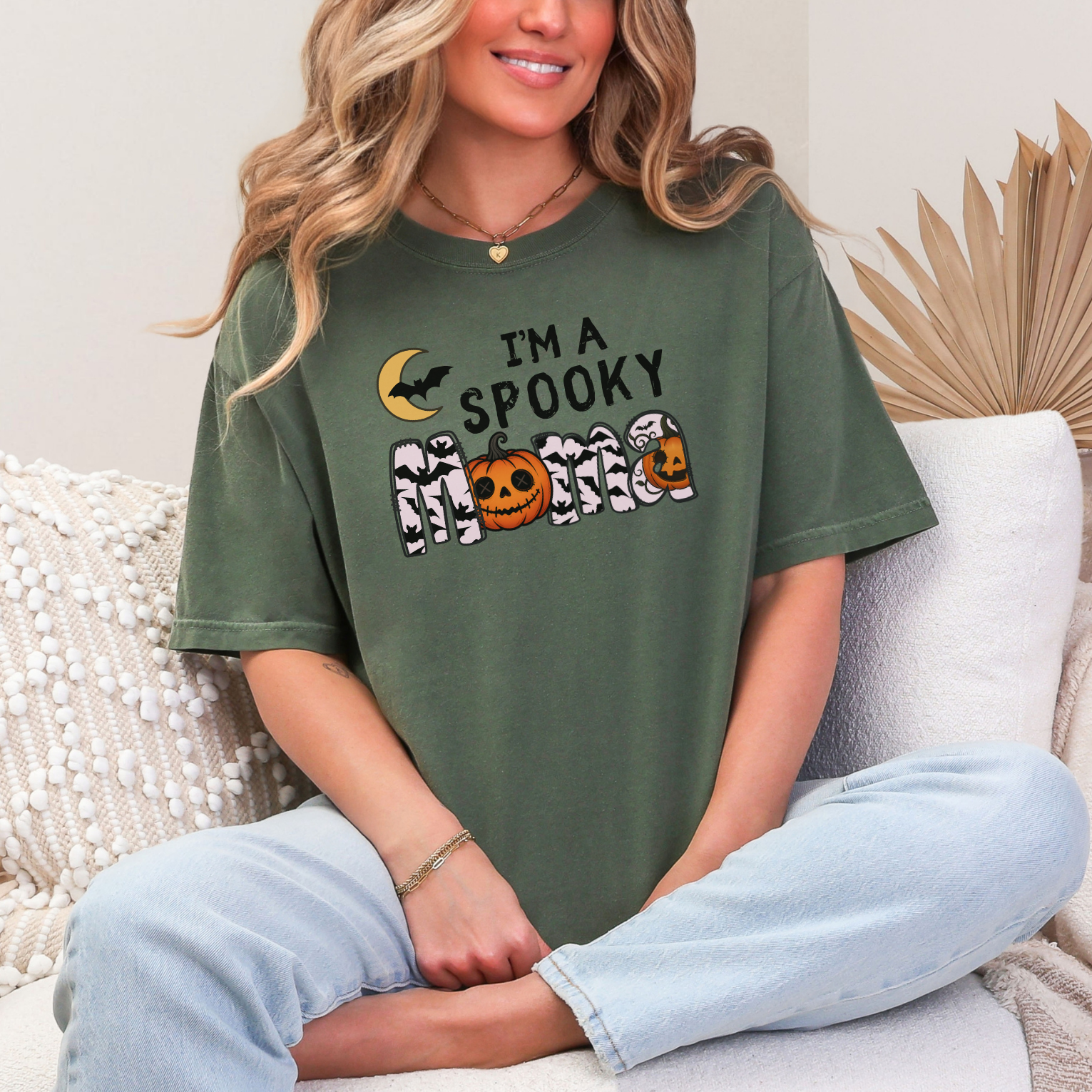 Spooky Mama Halloween Comfort Colors T-Shirt - Bats and Pumpkins