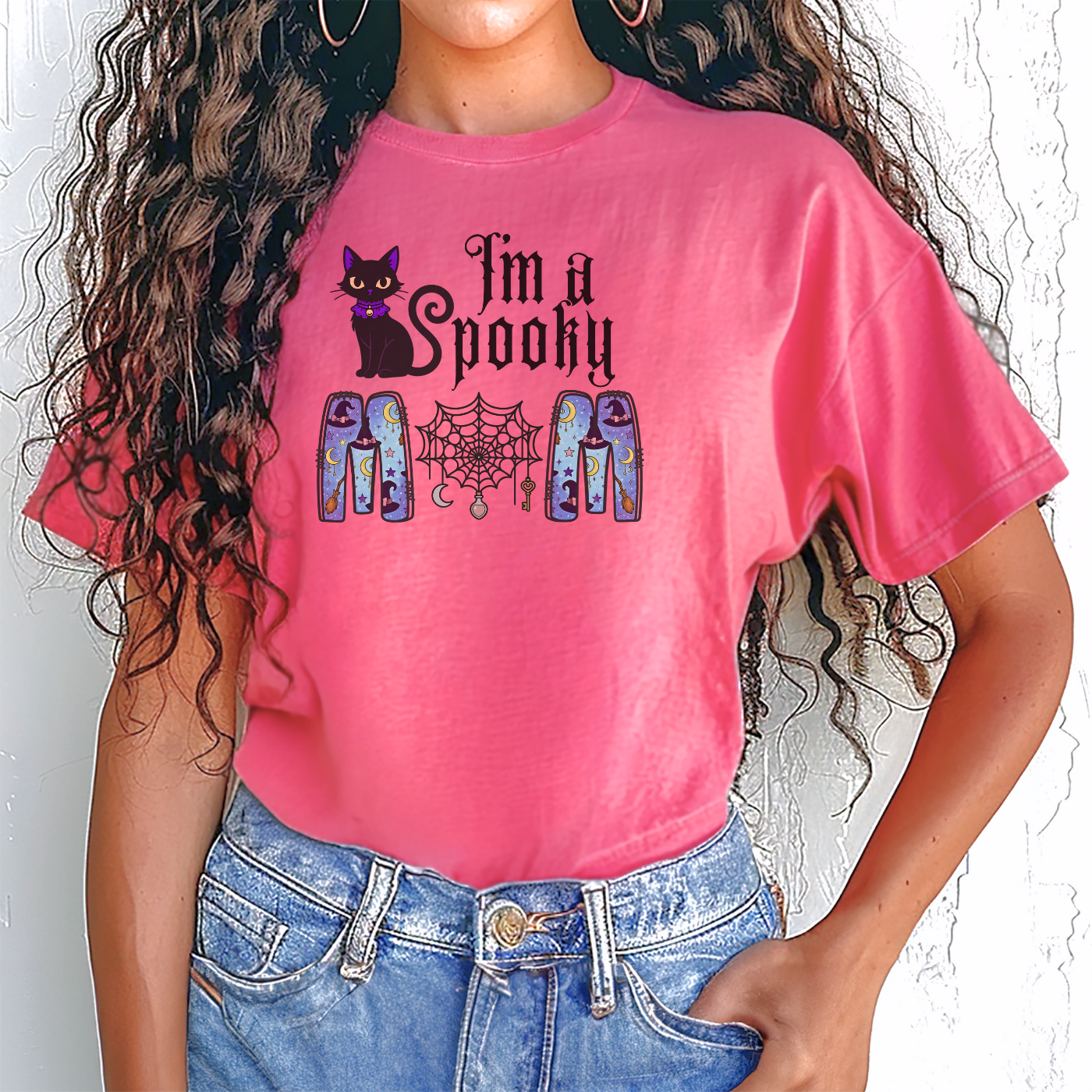 Spooky MOM Halloween Comfort Colors T-Shirt - Black Cat and Witches Hats