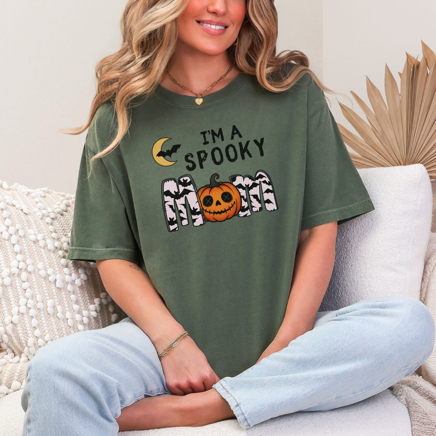 Spooky MOM Comfort Colors T-Shirt: Halloween Bat & Pumpkin Tee